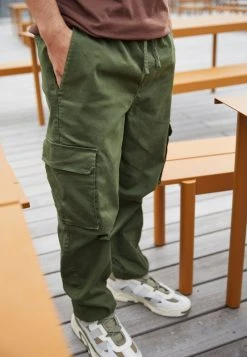 YOURTURN UNISEX - Pantaloni Cargo - Light Green -Youturn Abbigliamento Negozio 049f16e902ad4834bba576ef57855fd0