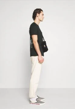 YOURTURN T-shirt Con Stampa - Black, Unisex -Youturn Abbigliamento Negozio 3131a02b8286432c90a17c9f490611eb