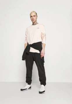 YOURTURN UNISEX - Maglietta A Manica Lunga - Pink 9 YOURTURN UNISEX - Maglietta A Manica Lunga - Pink -Youturn Abbigliamento Negozio 345728ed77c6478a8cc42992002b2e7e