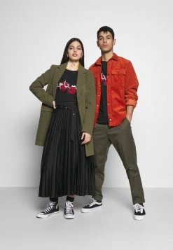 YOURTURN Unisex T-shirt Con Stampa - Black 9 YOURTURN Unisex T-shirt Con Stampa - Black -Youturn Abbigliamento Negozio 3faf6692496640efa71931e3cc6473dc