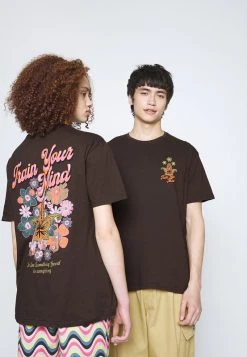 YOURTURN UNISEX - T-shirt Con Stampa - Brown -Youturn Abbigliamento Negozio 49a2b635f3fe47ed810902bed277b4a2