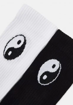 YOURTURN Uomo 3 PACK - Calze - White/black -Youturn Abbigliamento Negozio 4eaa1f9d7b9140f19a855170cc9ae46f