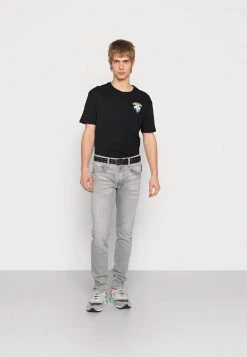 YOURTURN PATCH GRAPHIC T-SHIRT UNISEX - T-shirt Con Stampa - Black -Youturn Abbigliamento Negozio 52a90a563bd54c8fb96a82d814545217