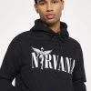YOURTURN NIRVAN PRINT HOODIE UNISEX - Felpa Con Cappuccio - Black 2 YOURTURN NIRVAN PRINT HOODIE UNISEX - Felpa Con Cappuccio - Black -Youturn Abbigliamento Negozio 6df54cf061e44cd2a6f262833d228489