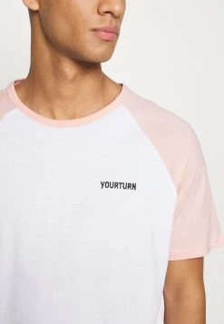 YOURTURN T-shirt Con Stampa - Pink, Unisex -Youturn Abbigliamento Negozio 6ee58e36d61f40e7a63f12eea9c046a5