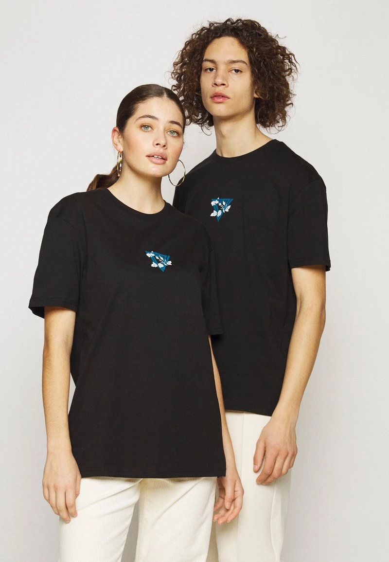 YOURTURN GRAPHIC TEE WINCENT WEISS UNISEX - T-shirt Con Stampa - Black 5 YOURTURN GRAPHIC TEE WINCENT WEISS UNISEX - T-shirt Con Stampa - Black - immagine 3