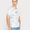 YOURTURN Unisex HALF BODY TIE DYE TEE - T-shirt Con Stampa - Green -Youturn Abbigliamento Negozio 7612fcd9aaf348e083682e7fd123213d