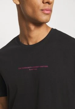 YOURTURN T-shirt Con Stampa - Black, Unisex 17 YOURTURN T-shirt Con Stampa - Black, Unisex -Youturn Abbigliamento Negozio 7942d837bbd44b27ba98745369f7b145