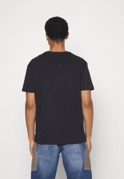 YOURTURN MICKEY MOUSE TEE UNISEX - T-shirt Con Stampa - Black 10 YOURTURN MICKEY MOUSE TEE UNISEX - T-shirt Con Stampa - Black -Youturn Abbigliamento Negozio 833240c2318246ba8c48418dd6af1283