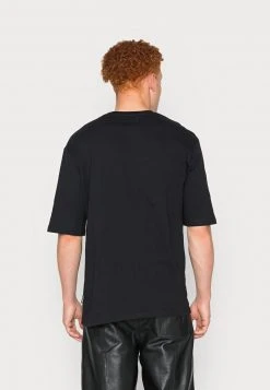 YOURTURN UNISEX - T-shirt Con Stampa - Black 9 YOURTURN UNISEX - T-shirt Con Stampa - Black -Youturn Abbigliamento Negozio 9340279a35514640b3ac19f351b28921