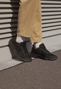 YOURTURN UNISEX - Sneakers Basse - Black 13 YOURTURN UNISEX - Sneakers Basse - Black -Youturn Abbigliamento Negozio aa7dbcc0cf6f4d65a43628fd45dad484