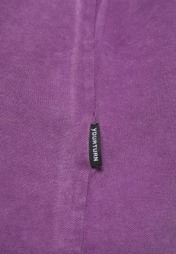 YOURTURN UNISEX - T-shirt Basic - Purple 14 YOURTURN UNISEX - T-shirt Basic - Purple -Youturn Abbigliamento Negozio b39cfa44901047e296db4f80e2f7eecb