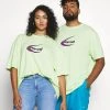 YOURTURN UNISEX - T-shirt Con Stampa - Light Green -Youturn Abbigliamento Negozio bc7b2e7a07334f988b8061a0a0bda426