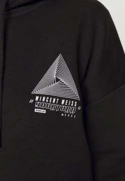YOURTURN WINCENT WEISS TRIANGLE LOGO UNISEX - Felpa Con Cappuccio - Black -Youturn Abbigliamento Negozio c7b1ae855c2c4a578f7f443583019ec7
