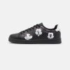 YOURTURN DISNEY UNISEX - Sneakers Basse - Black -Youturn Abbigliamento Negozio c807612e24d34903a4d4de02036d732b