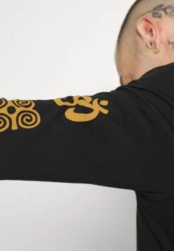 YOURTURN UNISEX - Maglietta A Manica Lunga - Black 13 YOURTURN UNISEX - Maglietta A Manica Lunga - Black -Youturn Abbigliamento Negozio ceb6052fd8f54e54a0bb178b4a8d0195