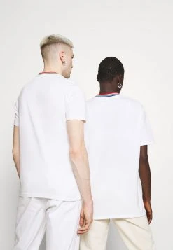 YOURTURN PRIDE UNISEX - T-shirt Con Stampa - White 10 YOURTURN PRIDE UNISEX - T-shirt Con Stampa - White -Youturn Abbigliamento Negozio eb9dbc6b29194a2f85cfd016d9e73cff